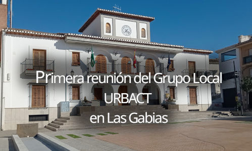 Mensaje sobre fachada Ayuntamiento Las Gabias dando a conocer la primera reunión del Grupo Local URBAST
